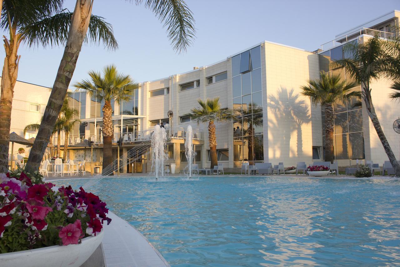 Dubaivillage Camposano Eksteriør billede